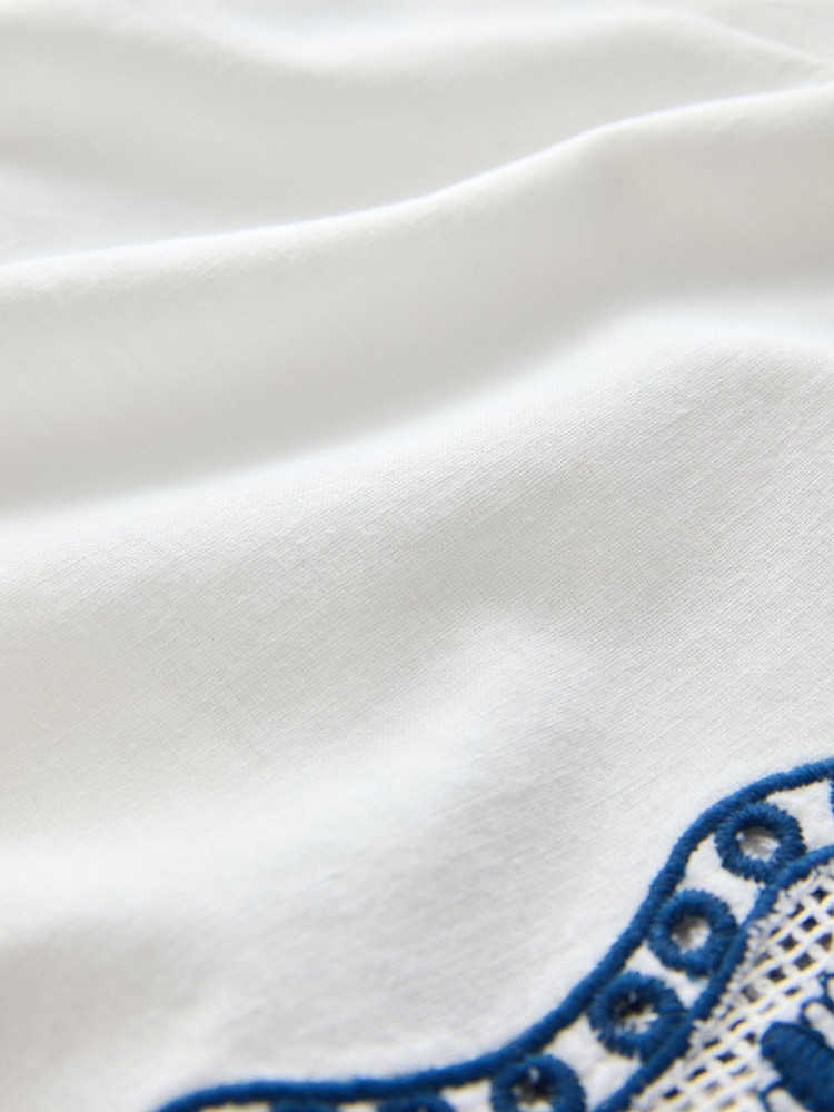 White/Blue Embroidered Shell Trim Shorts with Linen - Image 2 of 3