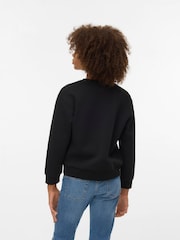 Vero Moda סווטשירט עם הדפס דובדבנים - תמונה 2 מתוך 5