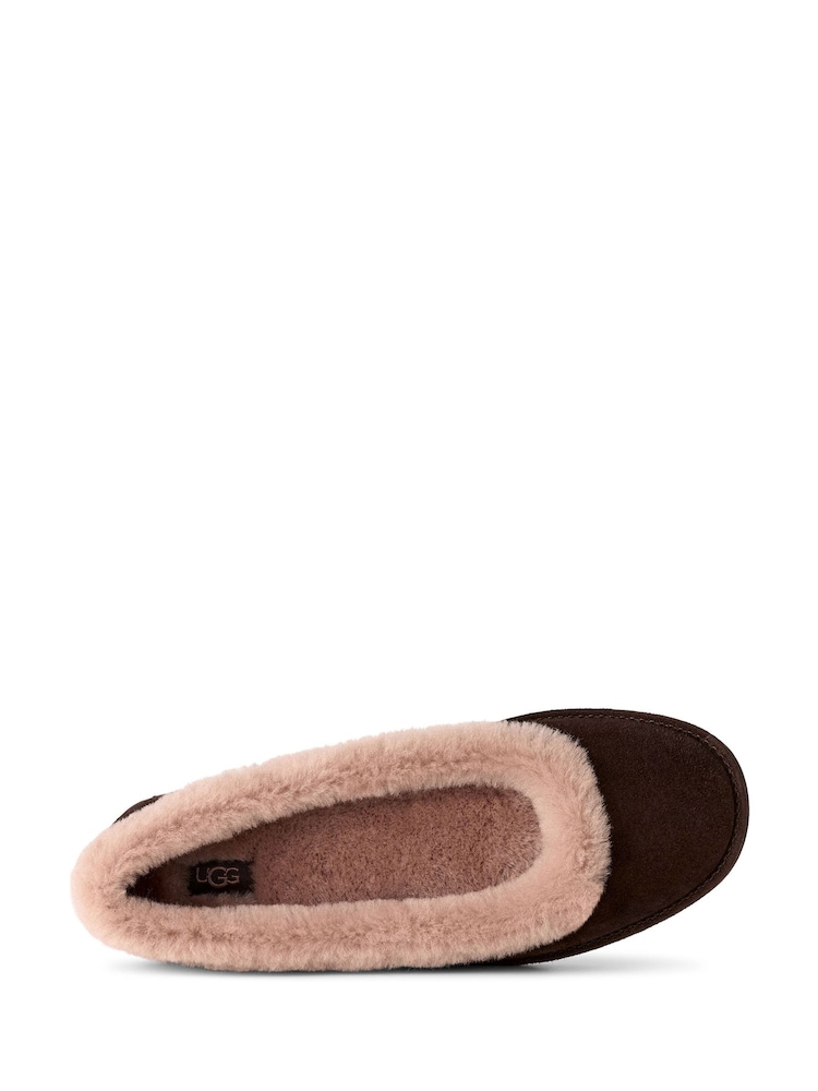 شبشب باليرينا مسطَّح Zora من UGG - صورة 6 من 6 شبشب باليرينا مسطَّح Zora من UGG - صورة 6 من 6