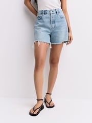 FRAME Swindle The Everyday Raw Hem Wash Denim Shorts - Image 2 of 6