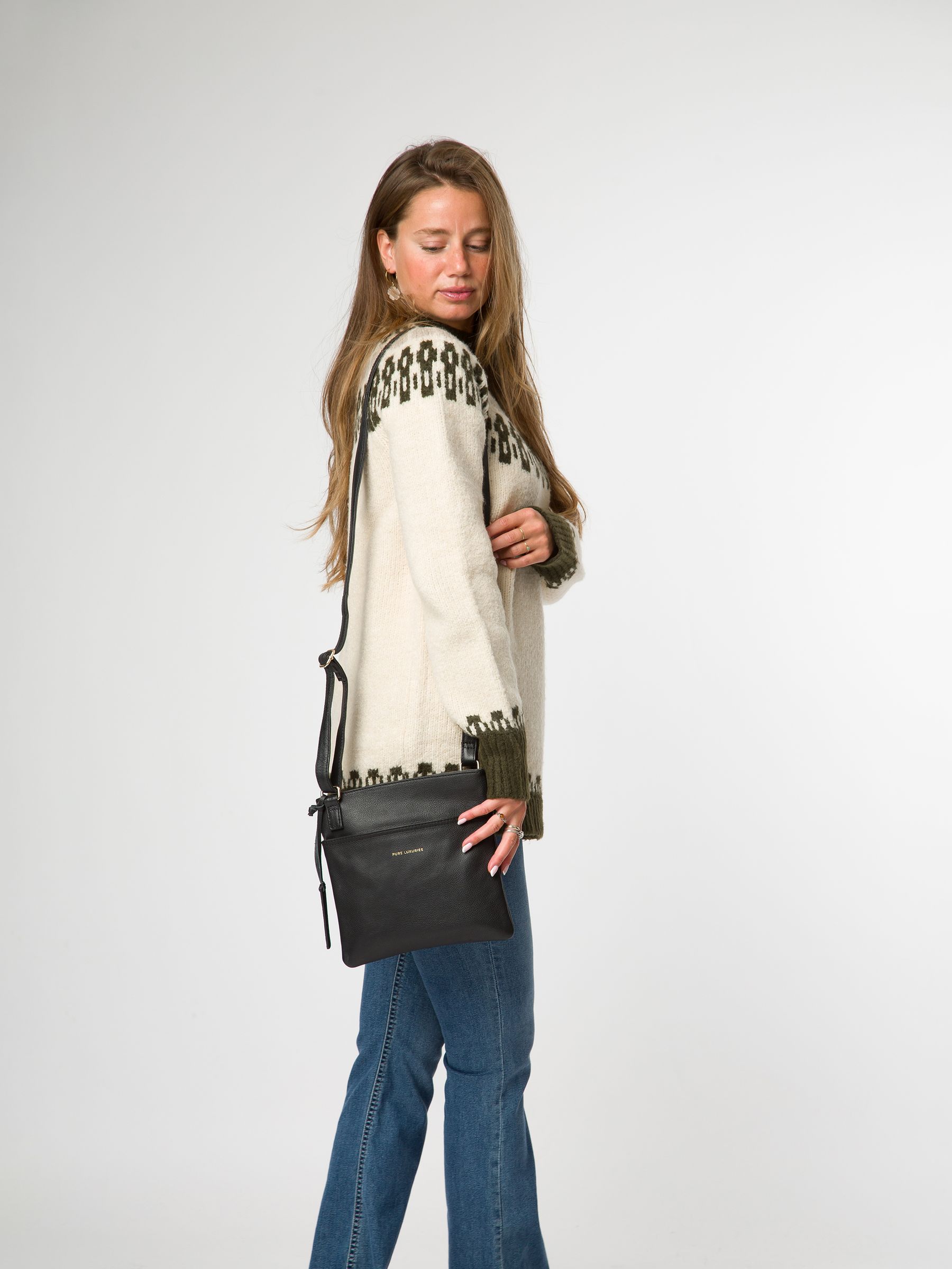 Pure Luxuries London Women's Black Nola Leather Cross-Body Bag