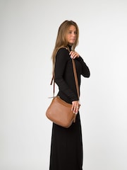 Pure Luxuries London Sloane' Leather Cross Body Black Bag - Image 6 of 7