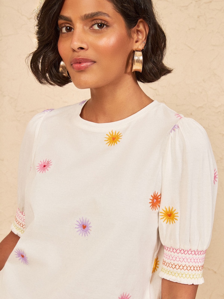 Love & Roses Ivory Rainbow Sun Embrodiered Short Sleeve Jersey Top - Image 2 of 4 Love & Roses Ivory Rainbow Sun Embrodiered Short Sleeve Jersey Top - Image 2 of 4