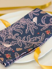 Avalon Home Set of 2 Navy Robins Napkins - Image 3 of 6