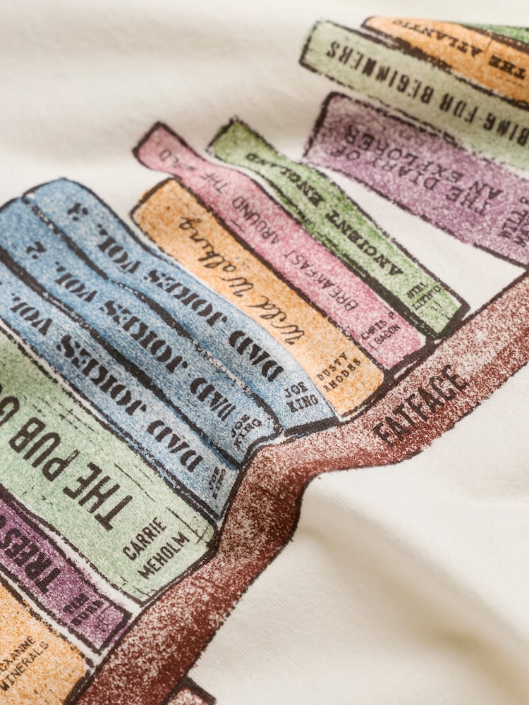 FatFace Bookshelf Graphic T-Shirt - Imagen 7 de 7