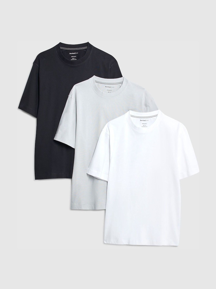 River Island Grey Regular Fit Crew Neck Cotton Jersey T-Shirts 3 Pack - Image 1 of 5 River Island Grey Regular Fit Crew Neck Cotton Jersey T-Shirts 3 Pack - Image 1 of 5