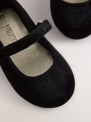 Terciopelo negro - Zapatos de ocasión Mary Jane con cierre de toque - Imagen 4 de 5