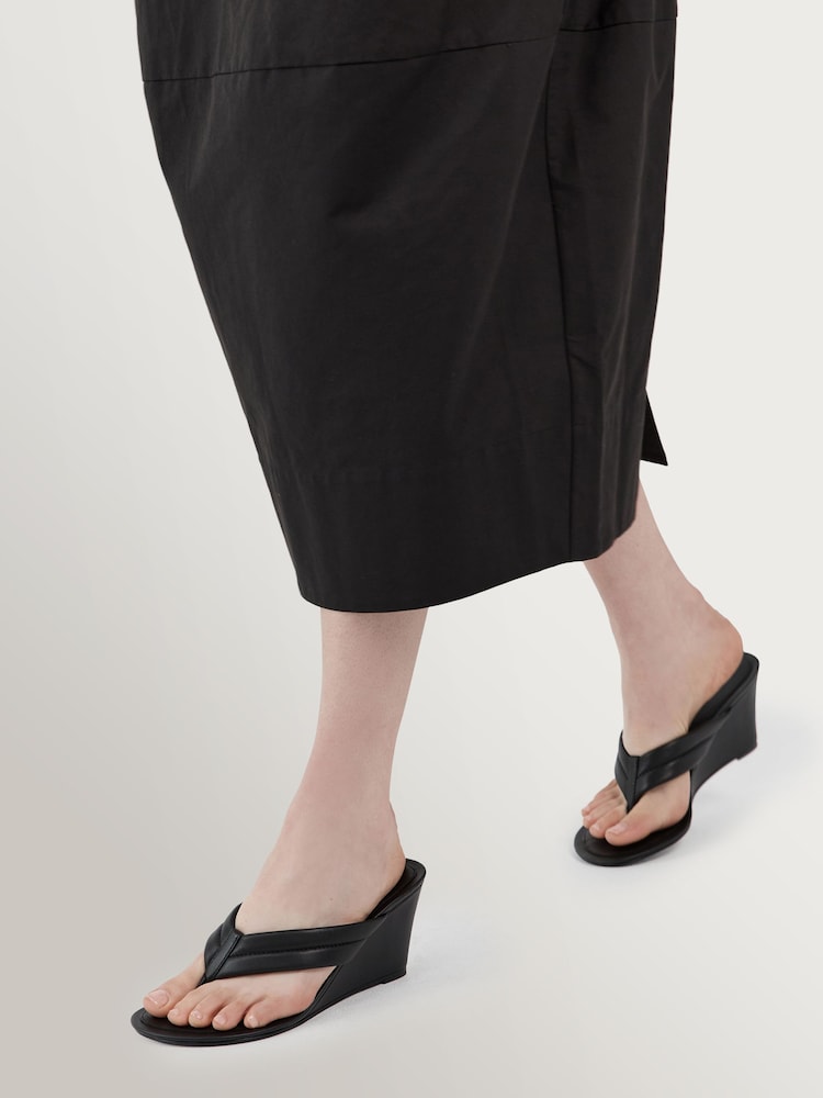 St Agni Black Stitch Detail Thong Wedge - Image 7 of 7 St Agni Black Stitch Detail Thong Wedge - Image 7 of 7