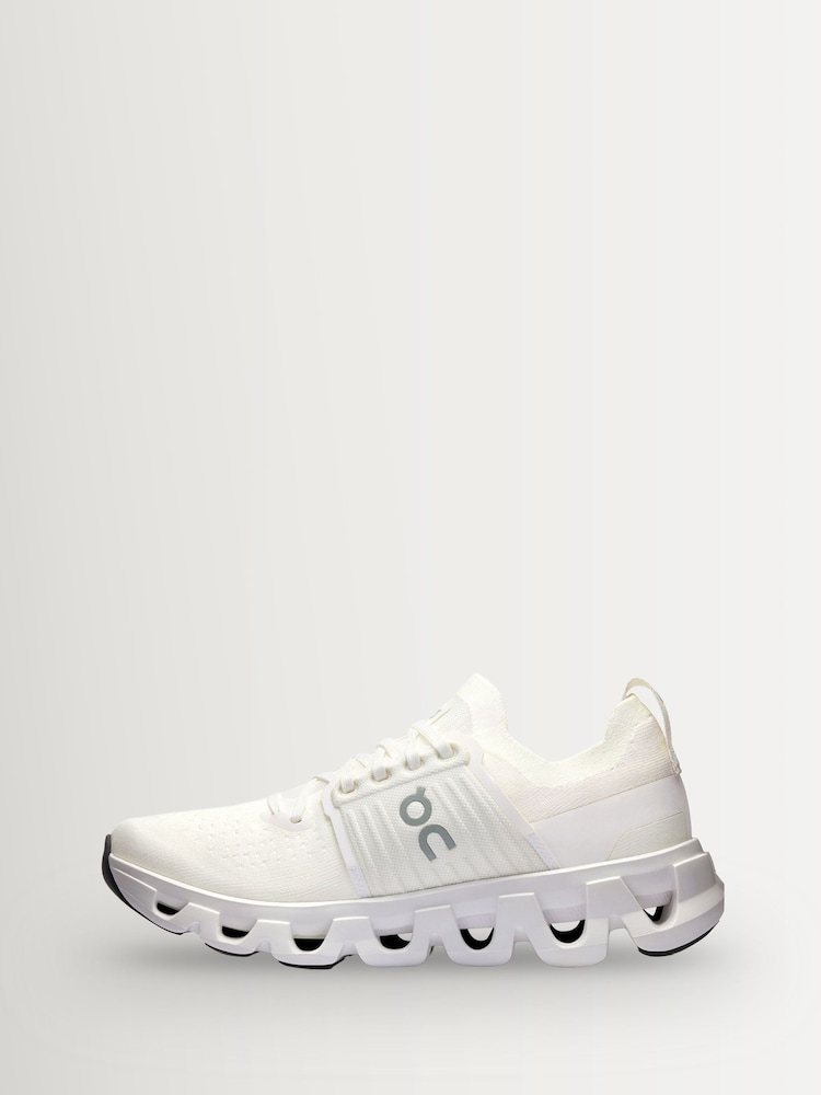 On White Cloudswift 4 Running Trainers - Image 4 of 4