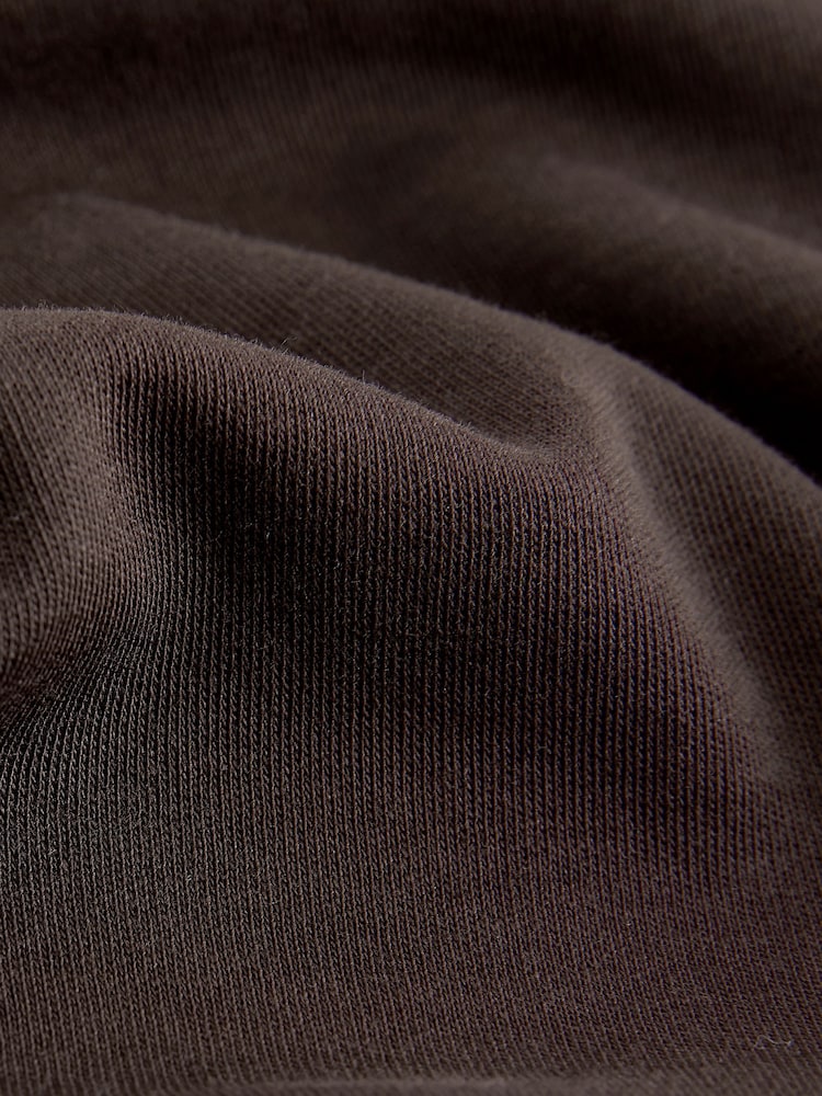 بني - Oversized Boxy Fit Heavyweight Crew Neck T-Shirt - صورة 2 من 3 بني - Oversized Boxy Fit Heavyweight Crew Neck T-Shirt - صورة 2 من 3