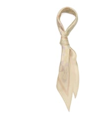 COACH Rainbow Signature C Printed Silk Triangle Scarve - 4的图像2｝