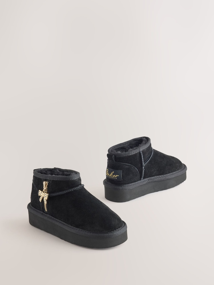 Itim - Baker by Ted Baker Water Repellent Cosy Suede Boots - Larawan 1 ng 5 Itim - Baker by Ted Baker Water Repellent Cosy Suede Boots - Larawan 1 ng 5