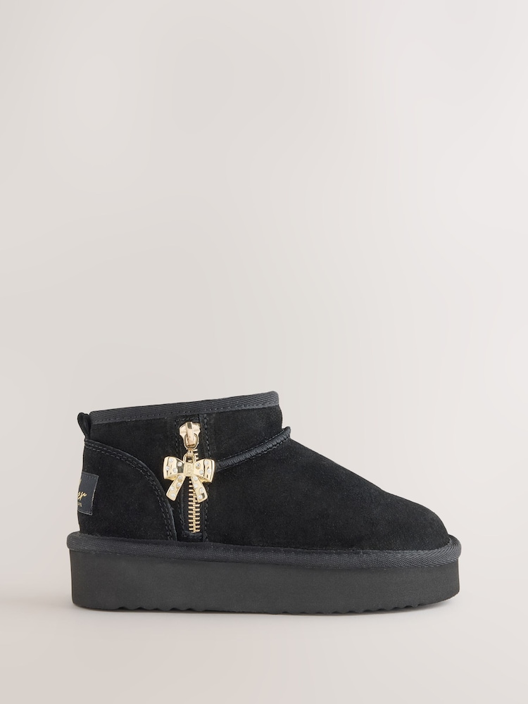 Itim - Baker by Ted Baker Water Repellent Cosy Suede Boots - Larawan 2 ng 5 Itim - Baker by Ted Baker Water Repellent Cosy Suede Boots - Larawan 2 ng 5