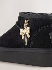 Itim - Baker by Ted Baker Water Repellent Cosy Suede Boots - Larawan 3 ng 5
