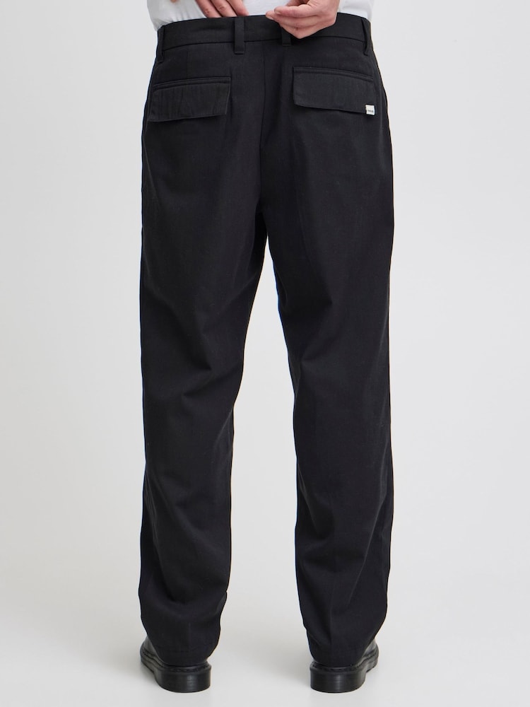 !Solid Black Woven Straight Fit Trousers - Image 2 of 5 !Solid Black Woven Straight Fit Trousers - Image 2 of 5