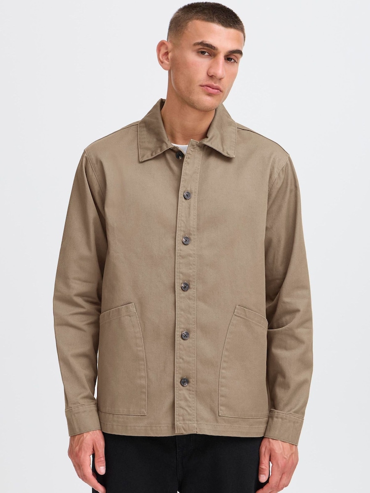 !Solid Green Regular Fit Overshirt - Image 1 of 5 !Solid Green Regular Fit Overshirt - Image 1 of 5