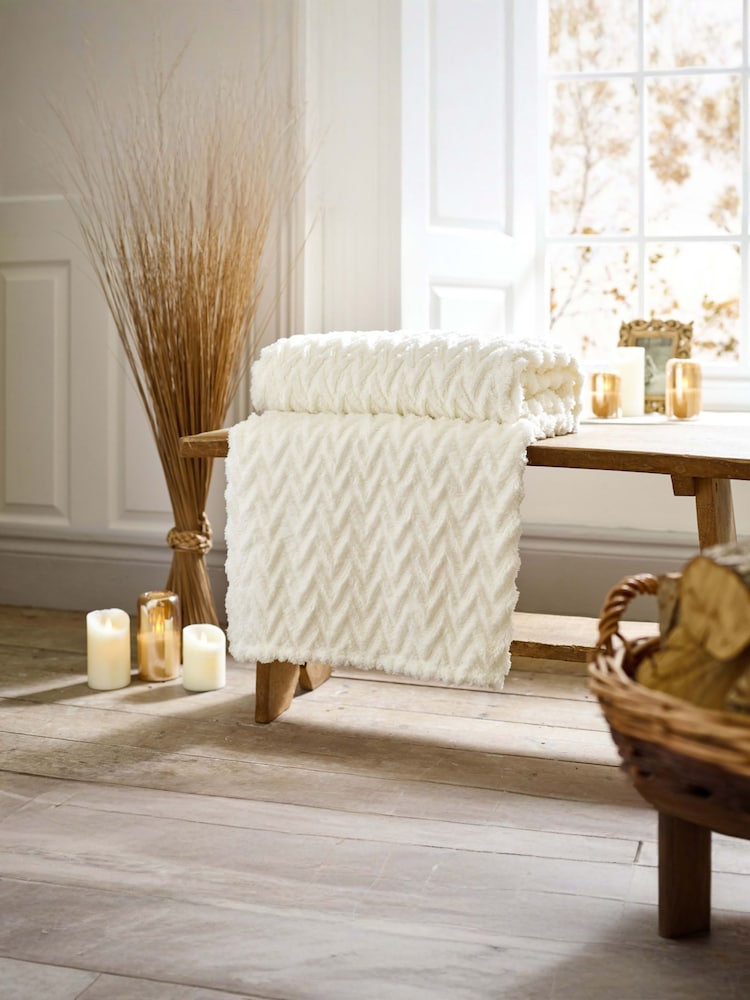 Deyongs Cream Tadcaster Supersoft Chevron Throw - Image 1 of 2 Deyongs Cream Tadcaster Supersoft Chevron Throw - Image 1 of 2