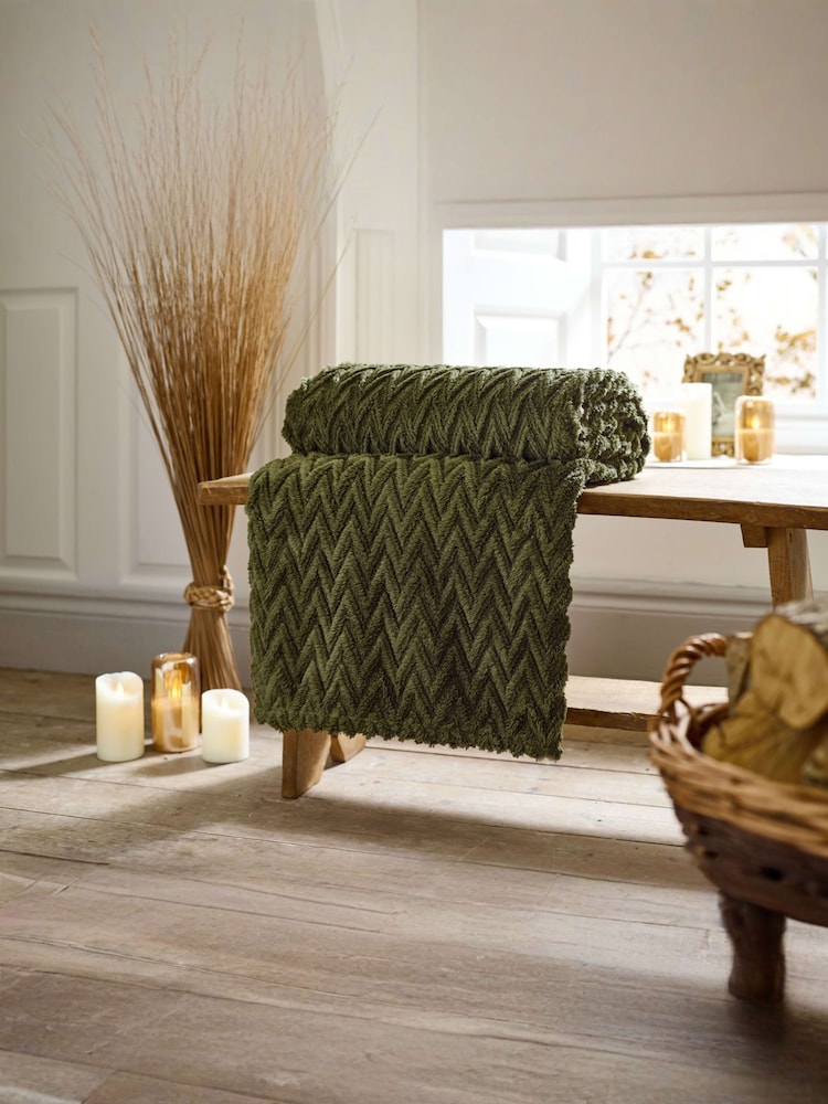 Deyongs Fern Tadcaster Supersoft Chevron Throw - Image 1 of 2 Deyongs Fern Tadcaster Supersoft Chevron Throw - Image 1 of 2