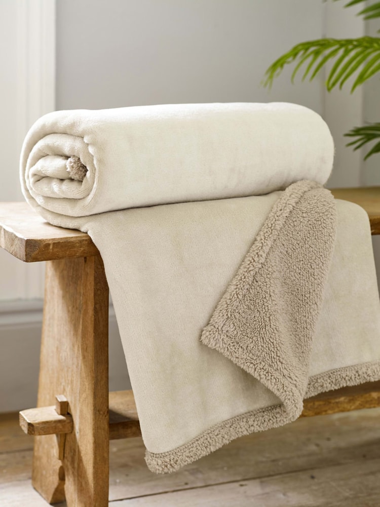 Deyongs Grey Hazelwood Sherpa Reverse Throw - Image 1 of 2 Deyongs Grey Hazelwood Sherpa Reverse Throw - Image 1 of 2