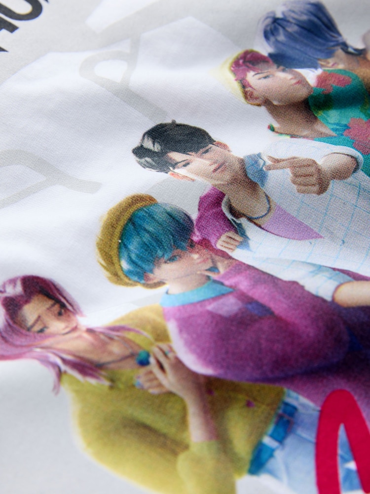 White KPOP Demon Hunters T-Shirt (6-16yrs) - Image 7 of 7 White KPOP Demon Hunters T-Shirt (6-16yrs) - Image 7 of 7