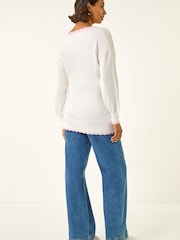 Roman V-Neck Scalloped Boyfriend Jumper - صورة 3 من 5
