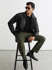 Khaki Zeleno - Reiss Dobi tkanina pamučne pikue Čino pantalone - Slika 4 od 7
