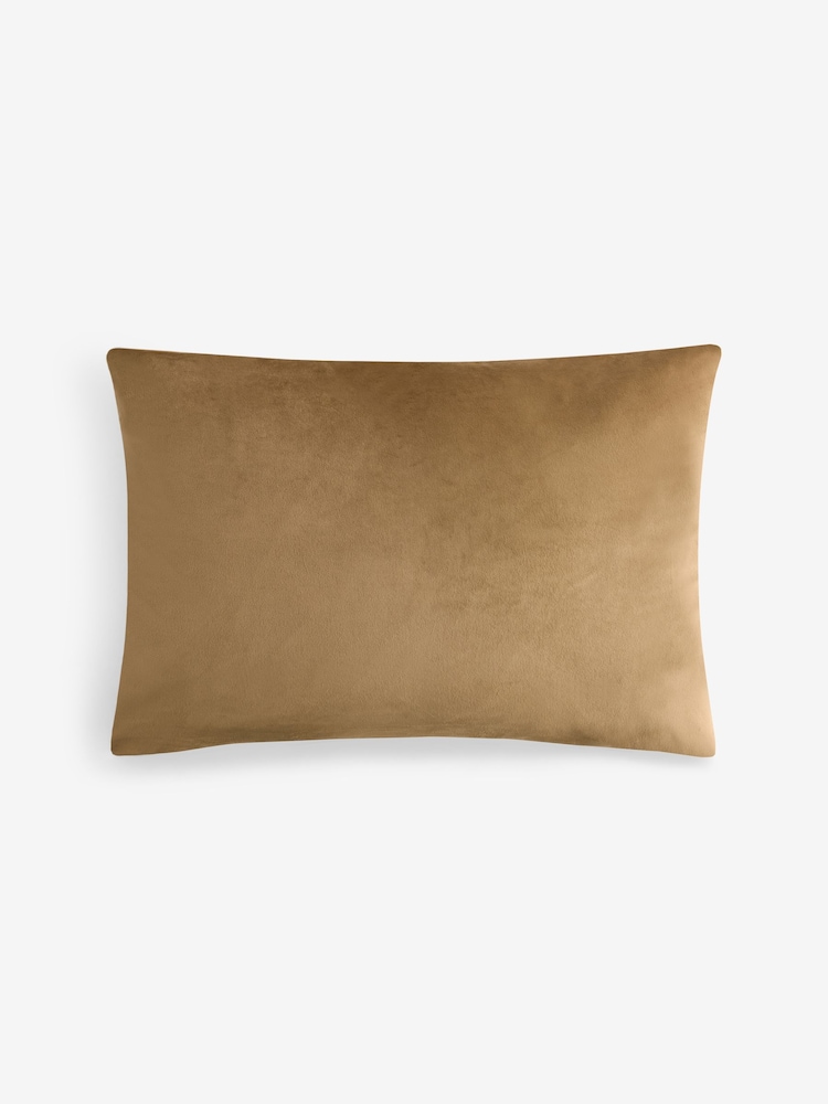 Gold 40 x 59cm Velvet Pleat Cushion - Image 4 of 4