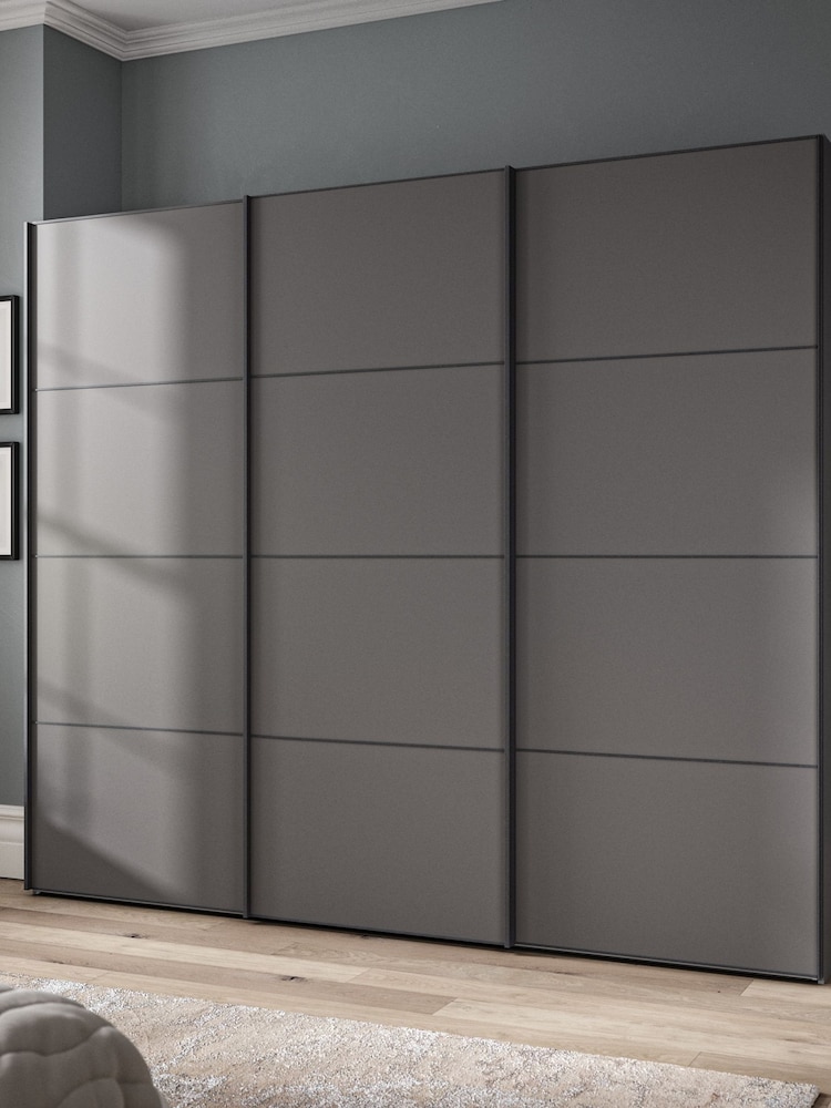 Wiemann Grey Philadelphia Wardrobe 2.5m Sliding 1.5m - Image 1 of 4 Wiemann Grey Philadelphia Wardrobe 2.5m Sliding 1.5m - Image 1 of 4