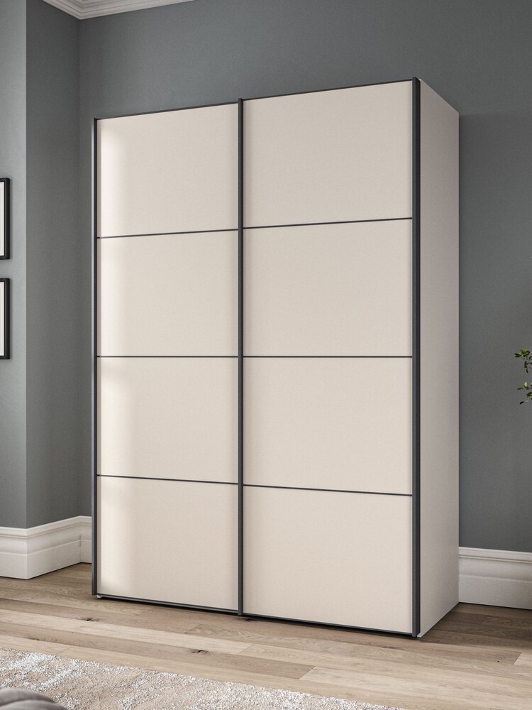 Wiemann Cream Philadelphia Wardrobe 1.5m Sliding 1.5m - Image 1 of 4 Wiemann Cream Philadelphia Wardrobe 1.5m Sliding 1.5m - Image 1 of 4