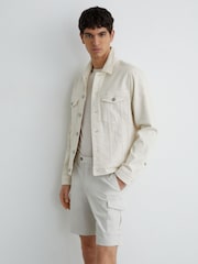 Reiss Chalk Wicket Cargo Cotton Cargo Chino Shorts with Stretch - Image 4 of 6