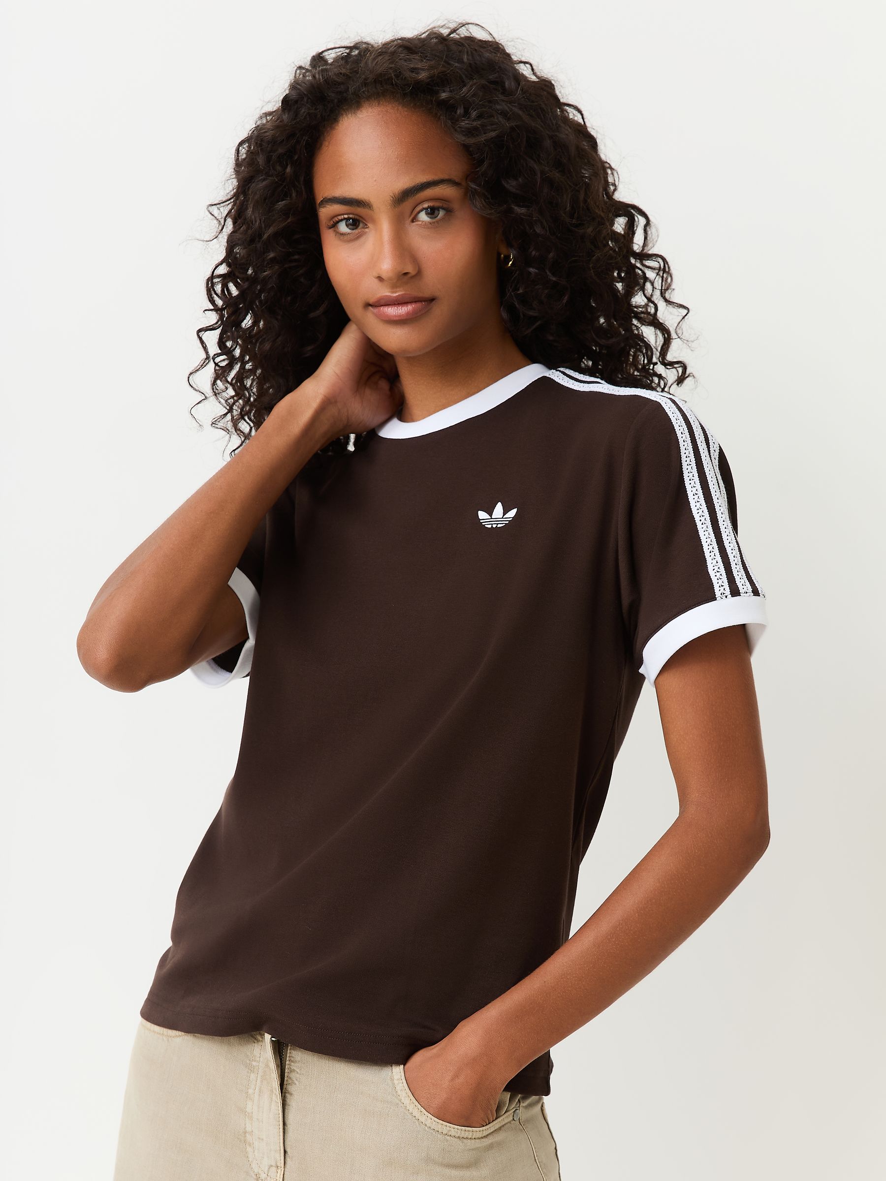Next：日本 ブラウン - adidas Originals スリーストライプス