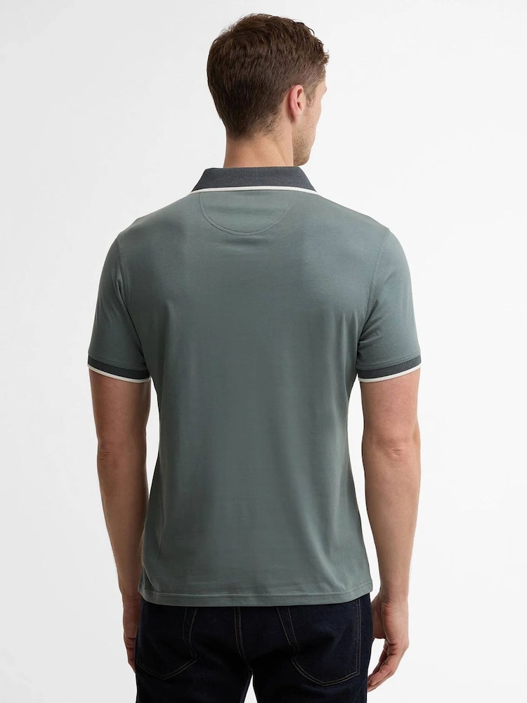لون طبيعي - قميص بولو Cornsay من Barbour® - صورة 2 من 5 لون طبيعي - قميص بولو Cornsay من Barbour® - صورة 2 من 5