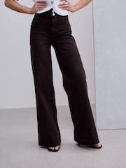 بني - جينز بقصّة رِجل واسعة قابلة للتمدد بخصر مرتفع - صورة 5 من 7