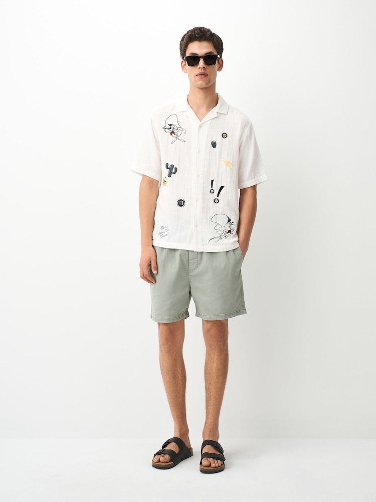Ecru White Looney Tunes Print Revere Collar Short Sleeve Shirt - Image 2 of 10