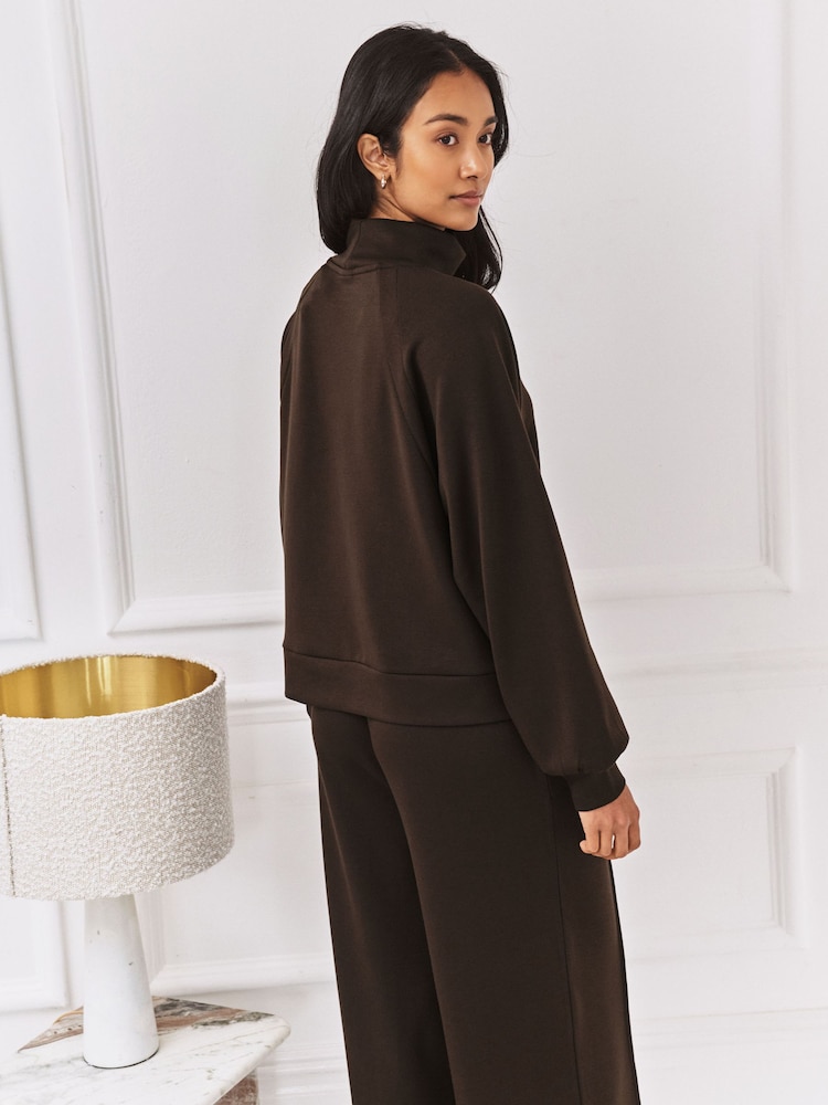 Chelsea Peers Luxe Comfort Scuba Sweatshirt - Slika 2 iz 5 Chelsea Peers Luxe Comfort Scuba Sweatshirt - Slika 2 iz 5