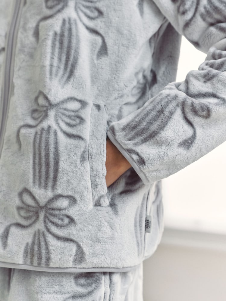 Chelsea Peers Cream Fleece Burnout Ribbon Bow Jacket & Joggers Co-ord - Image 7 of 7