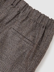 Reiss Brown Lourdes Woven Linen Cropped Tapered Trousers - Image 7 of 7