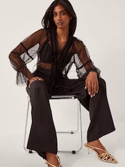 بلوزة شفافة مُزيّنة بنقاط البولكا مع الدانتيل موديل Lina من Monsoon - Image 2 of 5