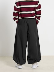 PixieGirl Petite Black Poplin Cuffed Balloon Joggers - Image 3 of 5