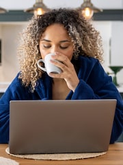 Dreamland Blue Snuggle Up Electric Warming Throw - Image 2 of 3