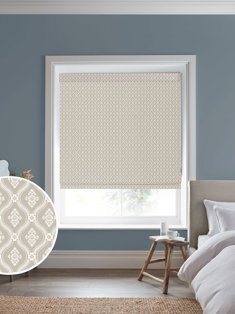 Laura Ashley Natural Landford Made to Roman Measure - Image 1 of 6 Laura Ashley Natural Landford Made to Roman Measure - Image 1 of 6