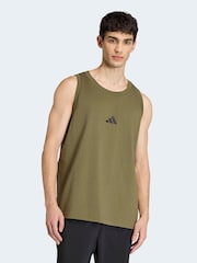 Žalia - adidas Essentials mažo logotipo marškinėliai be rankovių - 1 paveikslėlis iš 6