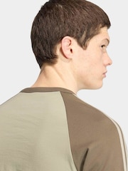 Зелений - adidas Originals 3-Stripes Long Sleeve T-Shirt - Image 5 of 6