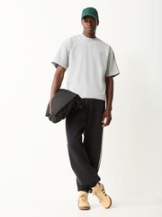 Negro - adidas Originals Adicolor 3 Stripes Cuffed Sweatpants - Imagen 2 de 5