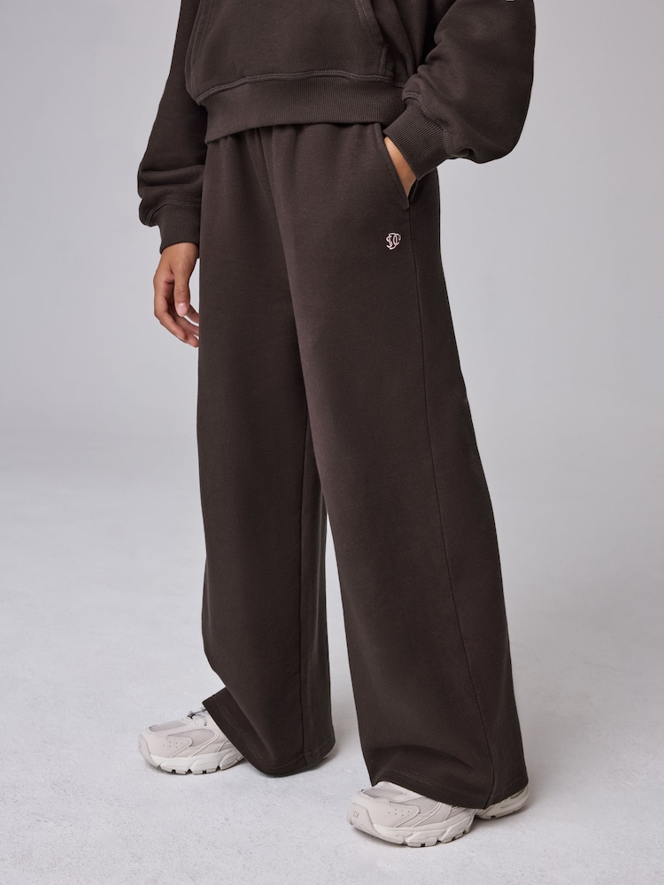 Superdry Brown Hoodie & Joggers Set - Image 2 of 13 Superdry Brown Hoodie & Joggers Set - Image 2 of 13