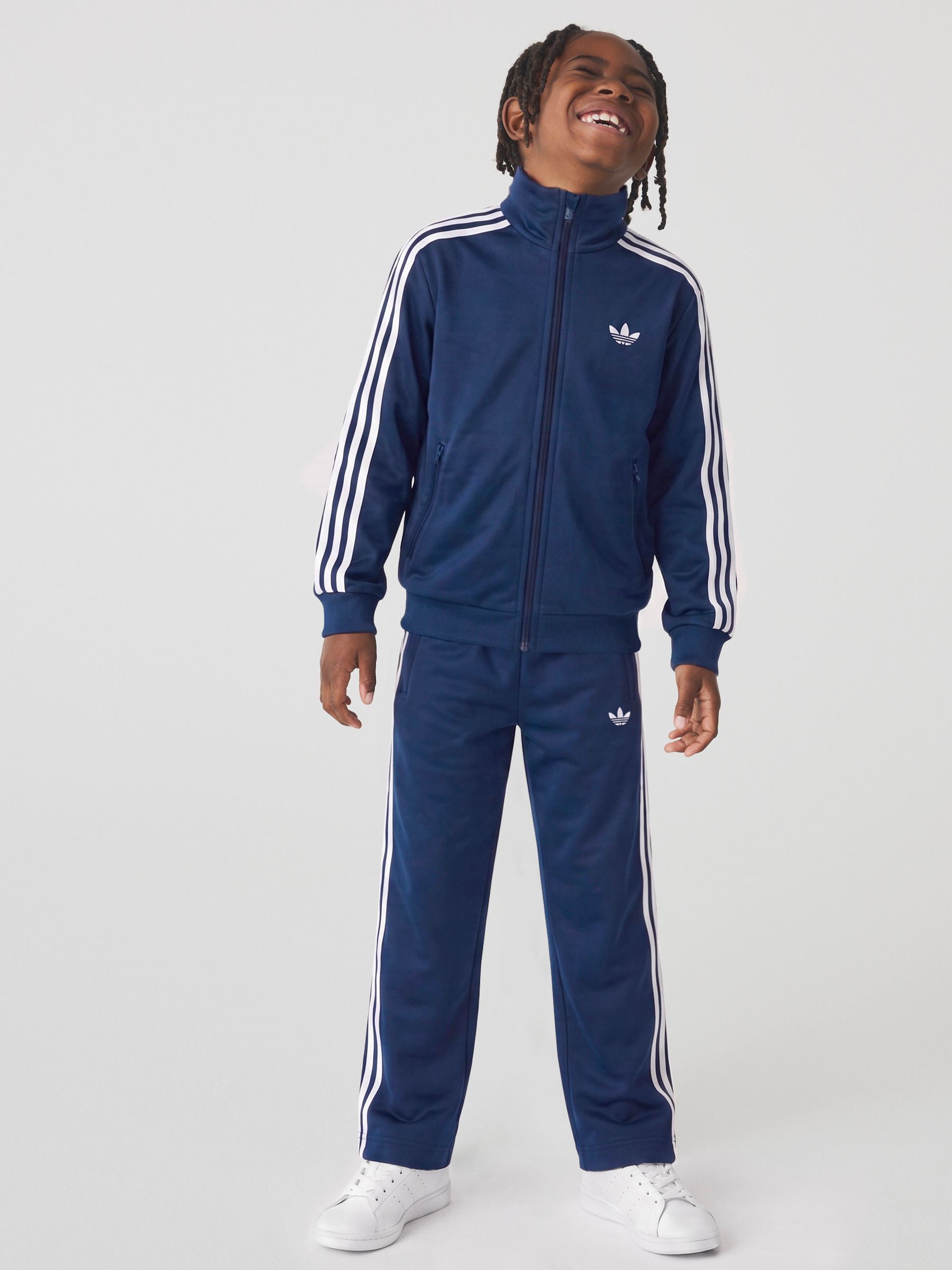 ADITIONAL アディショナル 3ピース セットアップ ブルー ストライプ Next：日本 ブルー - adidas Originals Firebird リトルキッズ