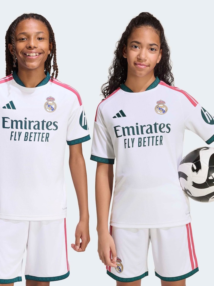 تيشرت جيرسي Home للأطفال Real Madrid 26/27 من adidas - صورة 2 من 7 تيشرت جيرسي Home للأطفال Real Madrid 26/27 من adidas - صورة 2 من 7