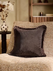 Coussin à franges contrastantes en velours doux - Image 1 de 4