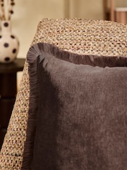 Coussin à franges contrastantes en velours doux - Image 2 de 4