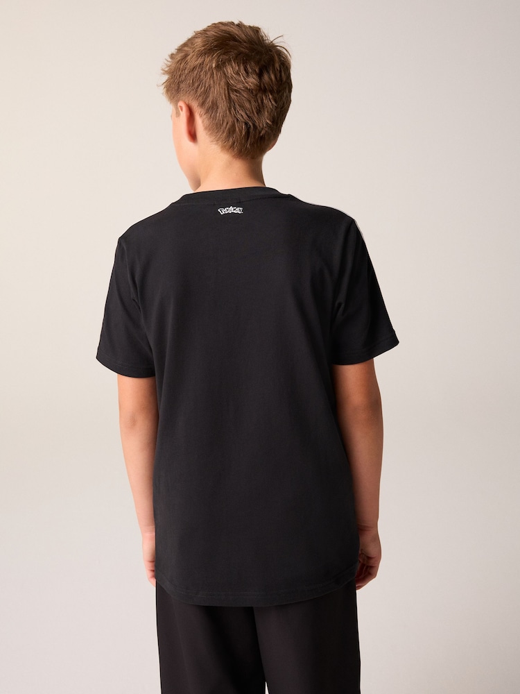 adidas Originals Pokemon Graphic T-Shirt - 圖片 2,共 4 adidas Originals Pokemon Graphic T-Shirt - 圖片 2,共 4